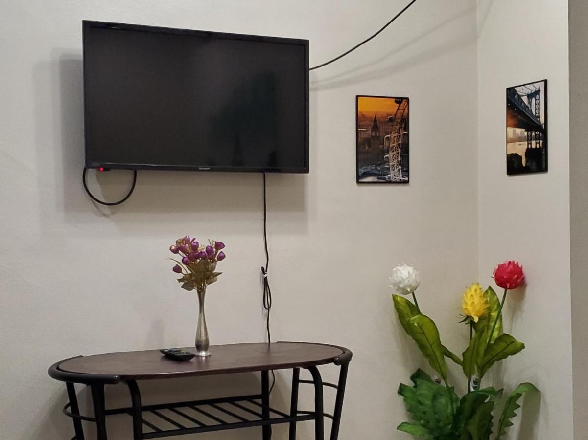 Jen'S Paranaque City Apartment Manila Exterior foto
